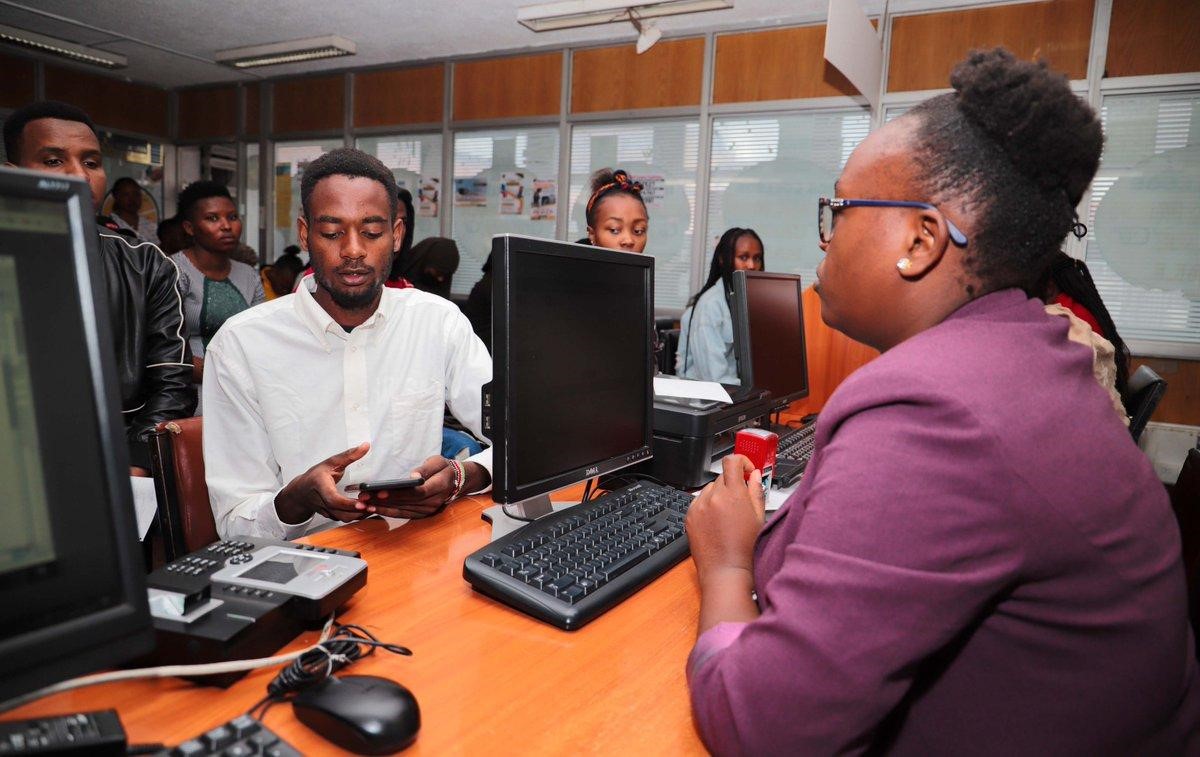 Family supporting a student beginning university
